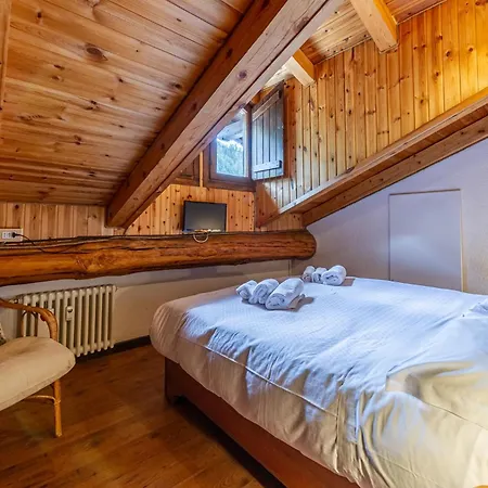 Casa Alpina - Relax E Natura A La Thuile