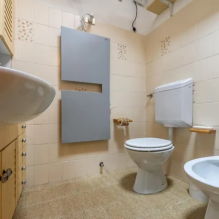 Casa Alpina - Relax E Natura A Daire La Thuile