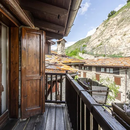 Casa Alpina - Relax E Natura A Apartamento La Thuile