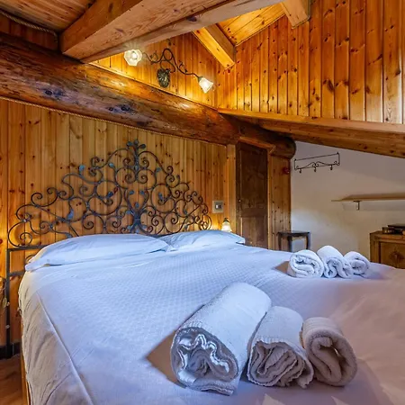 Casa Alpina - Relax E Natura A La Thuile